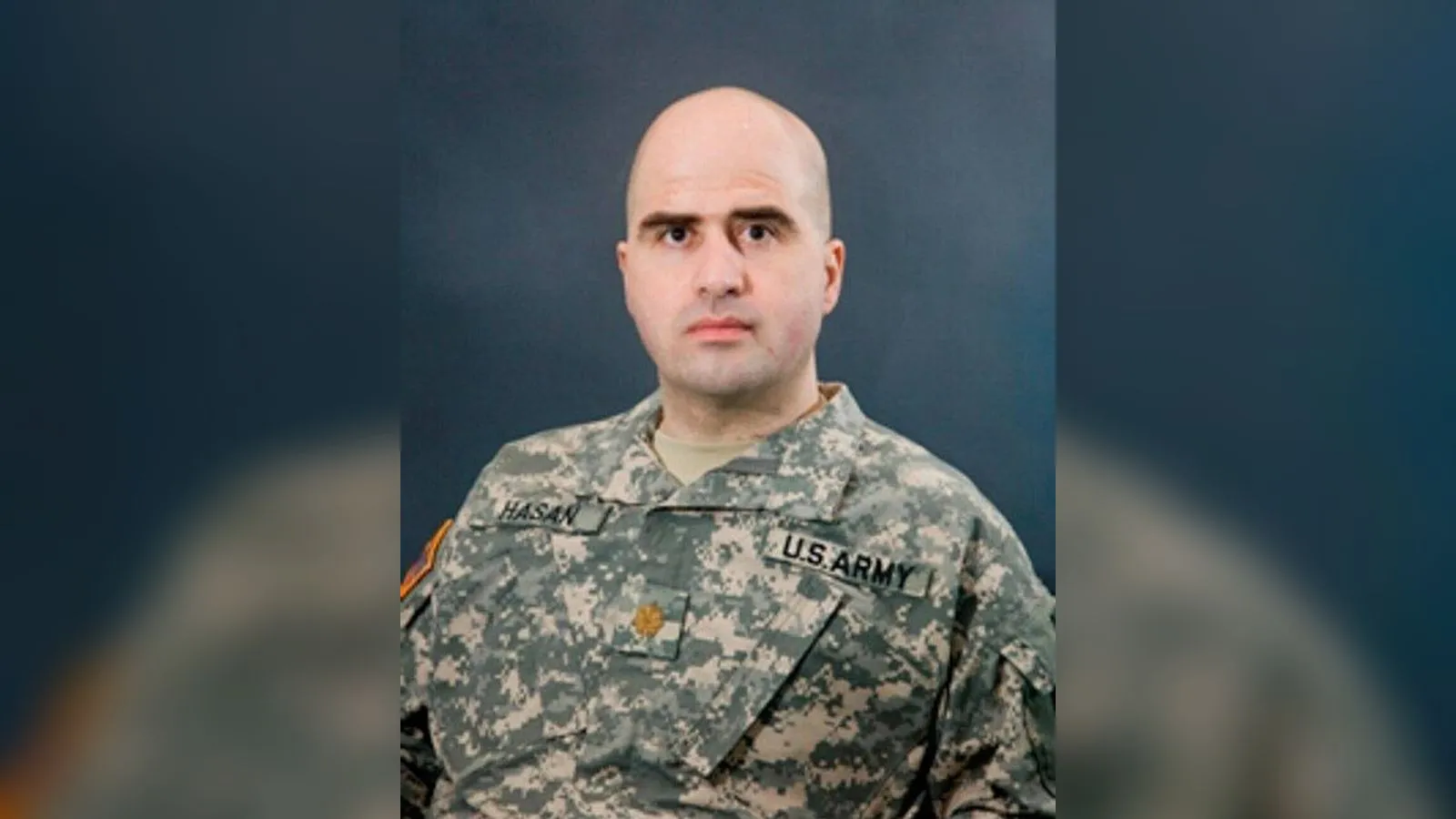 Army portrait of Nidal Hasan in uniform