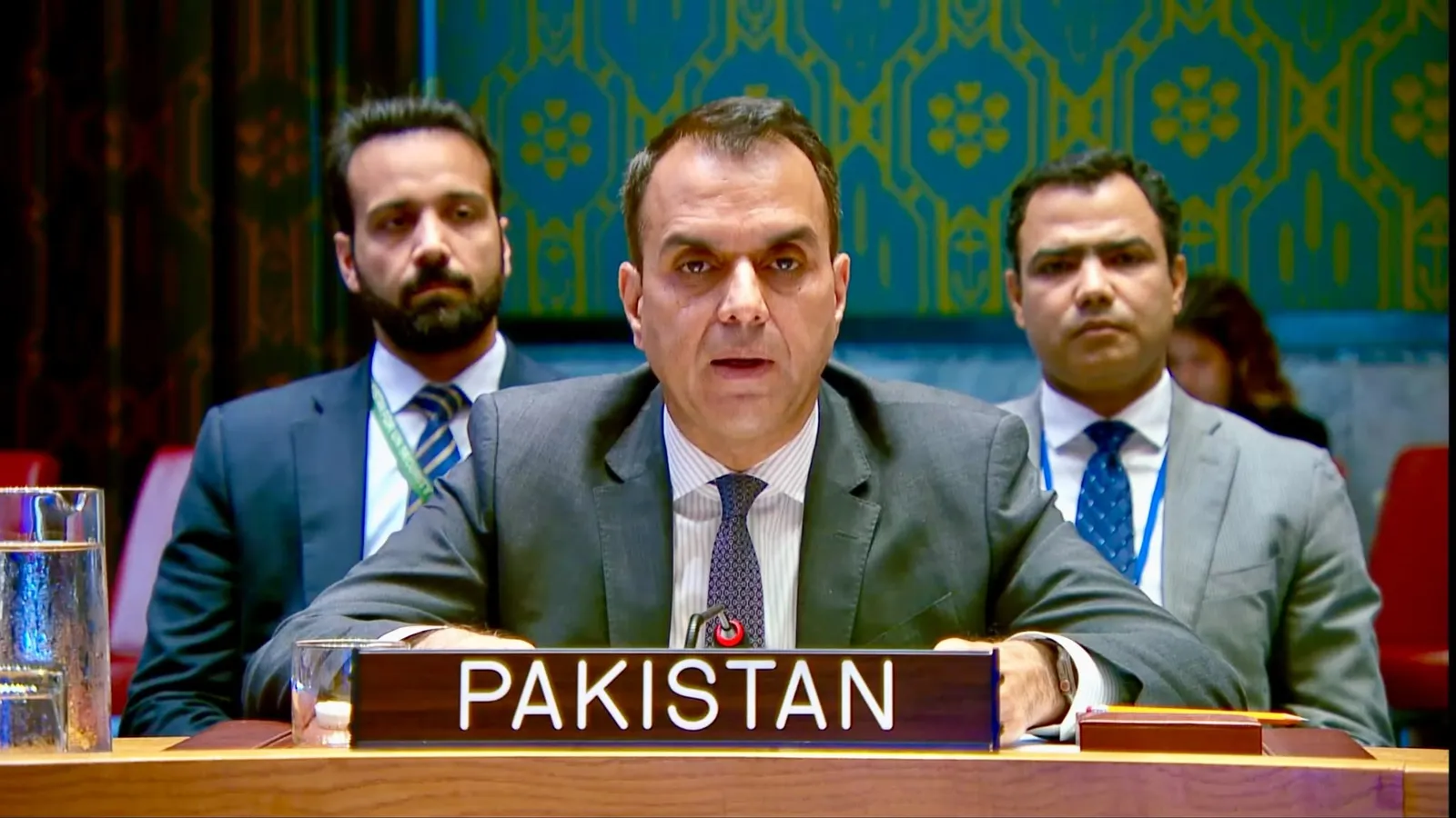 Ambassador Usman Jadoon speaks at the UN Security Council behind a Pakistan nameplate